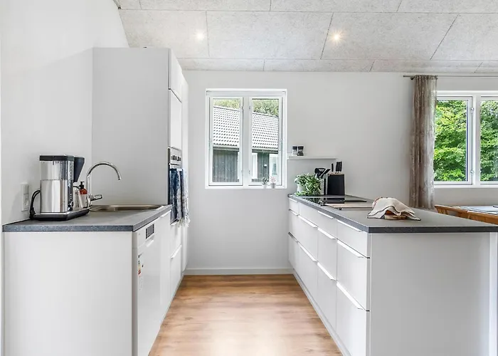 3 Bedroom Amazing In Toftlund